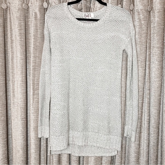 SO Grey Open Knit Crew Neck Sweater Size Small - Picture 1 of 16